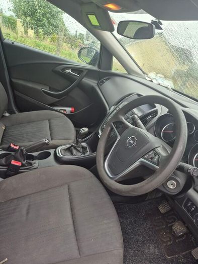 2012 Opel Astra