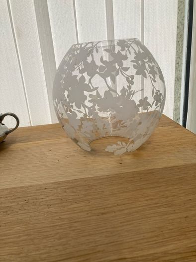 Glass lamp shade