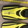 Snorkeling fins size 9-11 Image 3