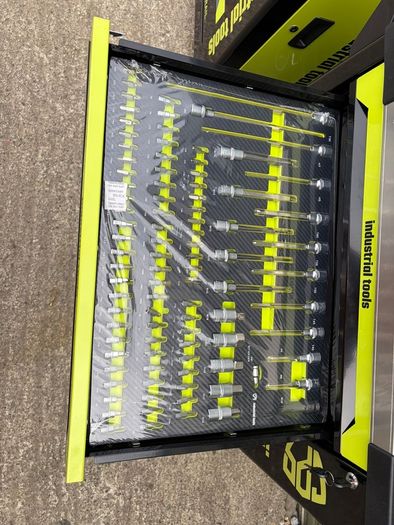 Brand New 7-drawer Tool Chest - Fully Loaded With Tools!