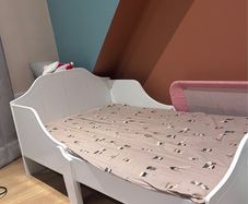 Toddler bed with mattress