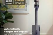 Shark cordless vacuum cleaner