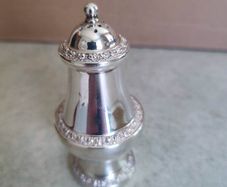 Vintage Lanthe Silver Plated Pepper Shaker, Made in England