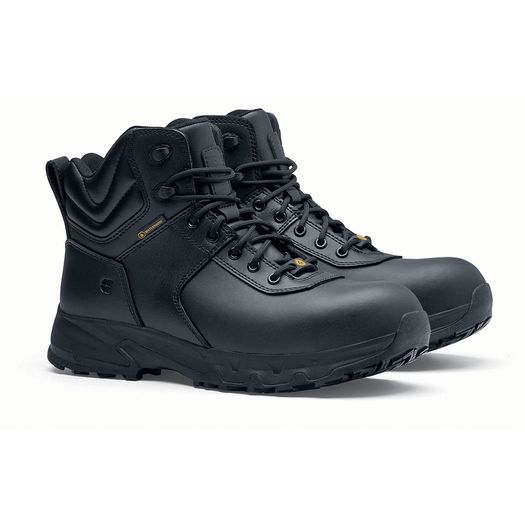 Safety boots