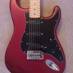 Fender Stratocaster upgraded with Lace Sensor Hot Gold pickups