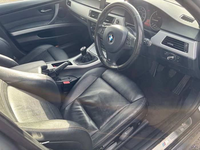 2011 BMW 320D M sport Lci (Leather seats ,SatNav)