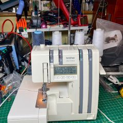 BROTHER 9700LD Overlocker Sewing Machine - Just Serviced - Excellent condition - Japanese quality made