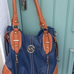 shoulder bag