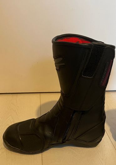 Woman's Leather Waterproof Motorcycle Boots