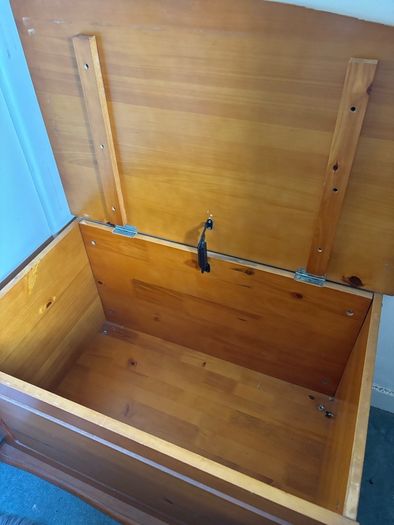 Wooden blanket box