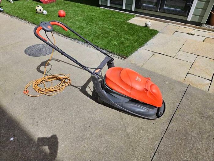 Flymo Easi Glide 330