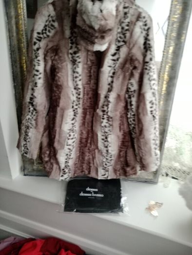Brand new with tags Authentic Dennis Basso Reversible fur coat