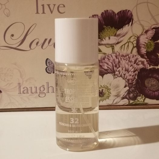 Lacura Tropical Essence
