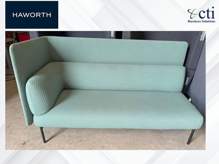 1 x Green "Haworth Cabana" Reception Sofa