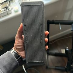 Cry baby wah wah pedal