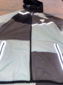 Griid active wear windbreaker