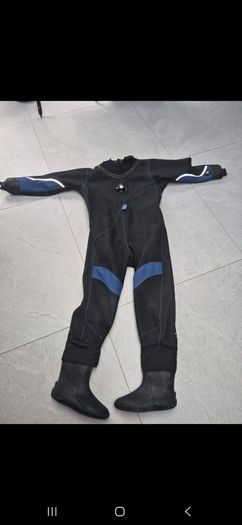Dry Suit