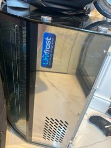 Glass food display chiller / heater