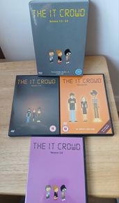 The IT Crowd Complete Series 1-3 DVD Box Set Version 1.0 to 3.0 Slipcase