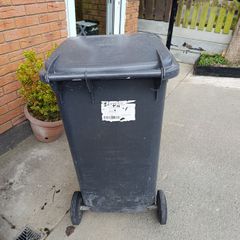 Wheelie bin