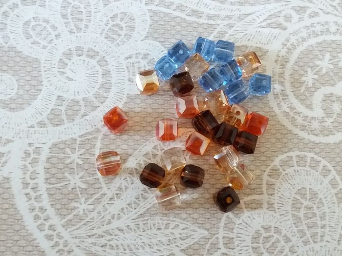 Square glass Beads