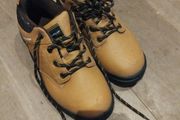 dunlop safety shoes