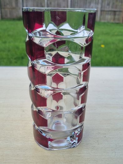 Vase designed by J.G. Durand for Luminarc, 1970s.