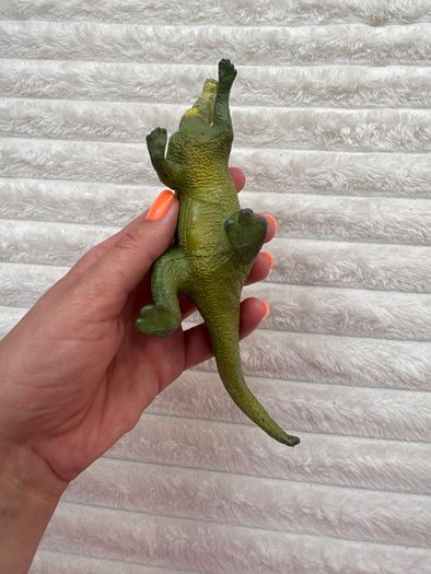 1988 Carnegie Collection Safari Parasaurolophus Dinosaur approx. 12.5 cm. Used Please see photos