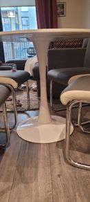 table & 4 chairs