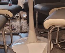 table & 4 chairs