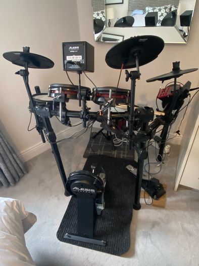 electronic drum set
