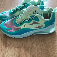 Men's Nike Runners cost 150 to buy worn once or twice only