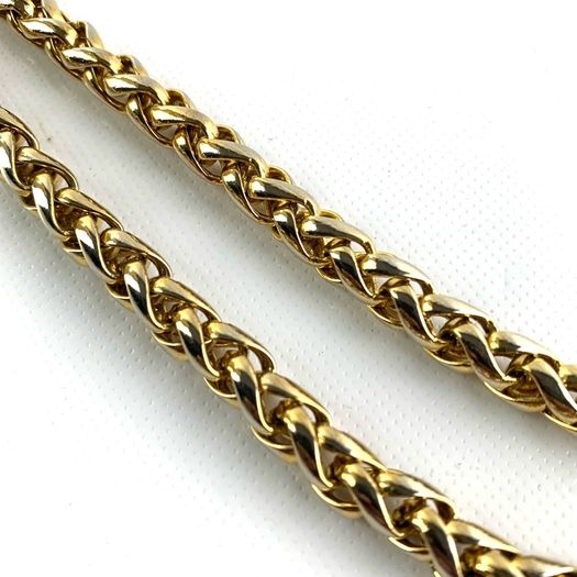 Vintage gold tone necklace