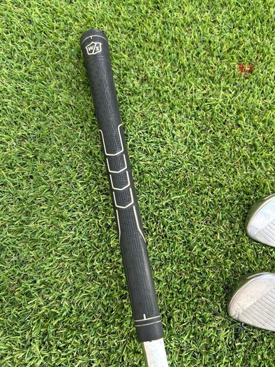 Full set of left handed golf clubs