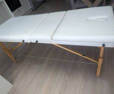 massage table