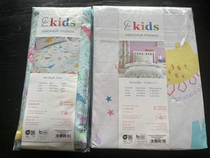 Catherine Lansfield Dinosaur Friends Reversible Double Duvet Cover Set with matching fitted sheet BNIB