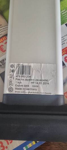 Audi a6 c7 luggage securing strip 4F9860378