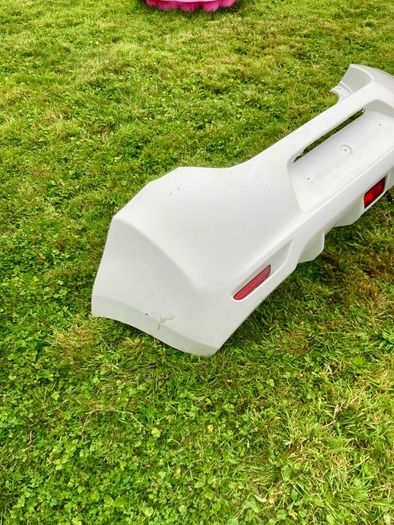 Nissan Leaf ZE0 11-17 rear bumper in white