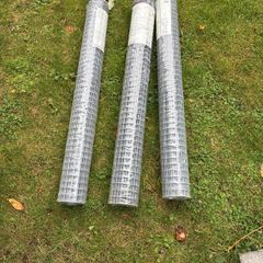 Three rolls of wire mesh fencing 1m high x 10m