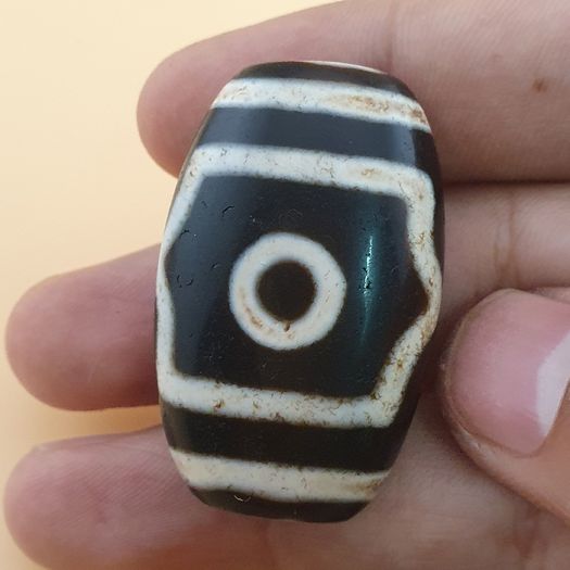 Vintage 3 Eyes Himalayan Tibetan Agate Dzi Bead Amulet