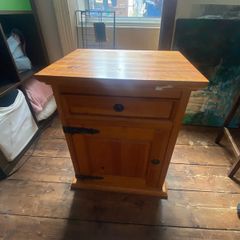 Small Drawer/Side Table
