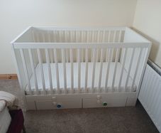 Need Gone moving house...! Cot & matress in excellent condition