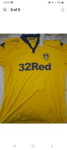 leeds United shirt