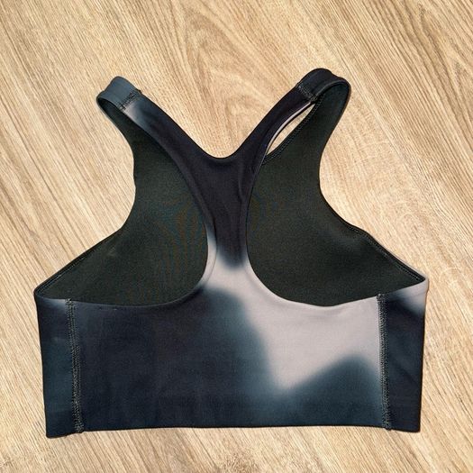 Nike dri-fit sports bra in size S/36