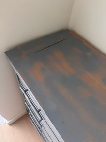 Chest of drawers