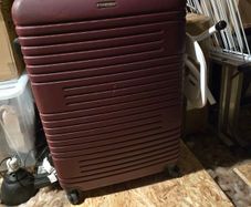 Travelog suitcase on wheels (dunnes stores) Collection Only 76x51x29cm Large