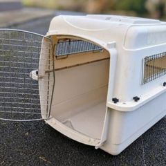 Petmate Sky Kennel - for cat or dog