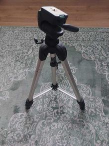 Camera tripod