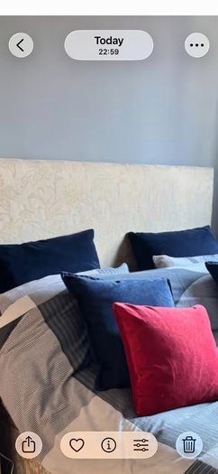 double Headboard floor standing