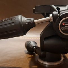 Manfrotto 804RC2 3-Way Pan and Tilt Tripod Head